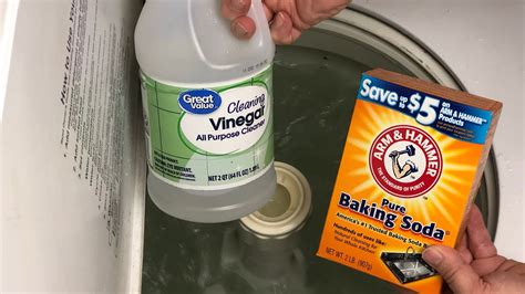 Can I mix vinegar and baking soda in washing machine?